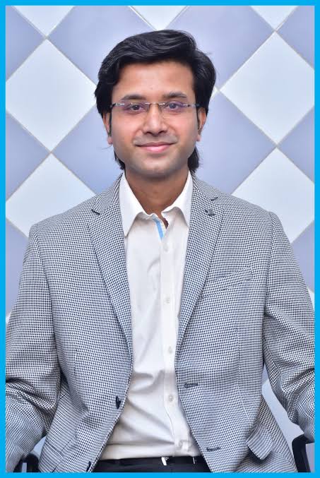 Dr Raunak